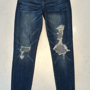 American Eagle Distressed Blue Jeans